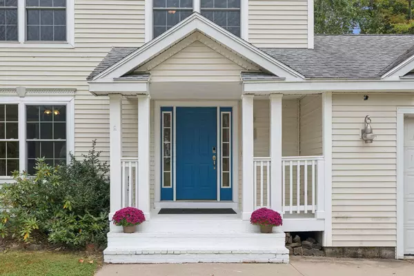 45 Quail TRL, Buxton, ME 04093