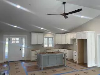 39 Jasper LN, Arundel, ME 04046