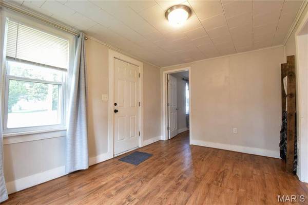 1109 W Corbin ST, Bethalto, IL 62010