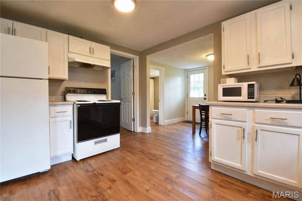 1109 W Corbin ST, Bethalto, IL 62010