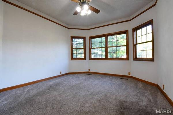 517 N Laurel ST, Staunton, IL 62088