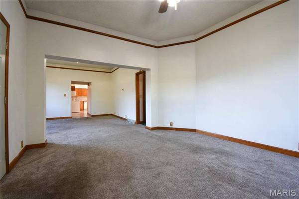 517 N Laurel ST, Staunton, IL 62088