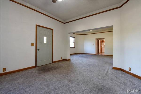 517 N Laurel ST, Staunton, IL 62088