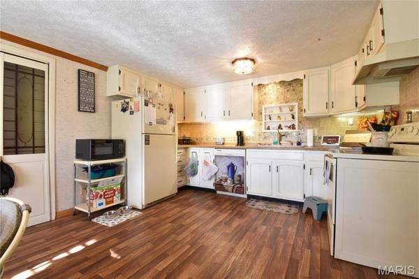 802 E Pleasant ST, Bunker Hill, IL 62014