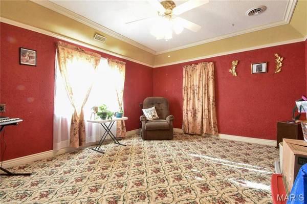 802 E Pleasant ST, Bunker Hill, IL 62014