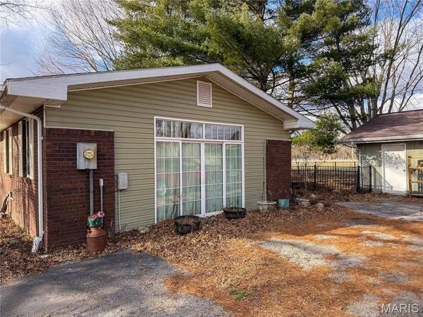 109 Maple ST, Benld, IL 62009