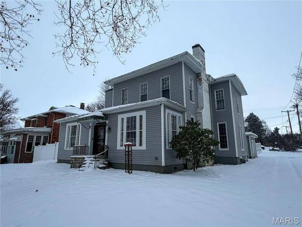 821 N State ST, Litchfield, IL 62056