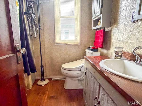 818 S State ST, Litchfield, IL 62056