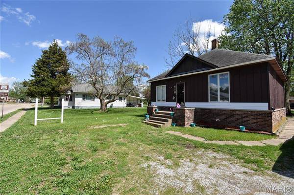 418 E Elm ST, Gillespie, IL 62033