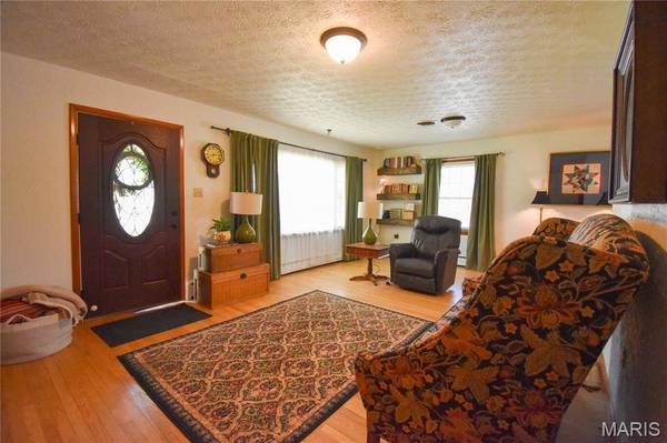 100 N Franklin ST, Bunker Hill, IL 62014