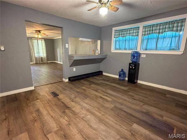 305 Mine RD, Sawyerville, IL 62085