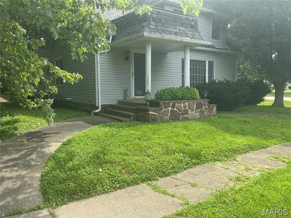211 Edgar ST, Gillespie, IL 62033