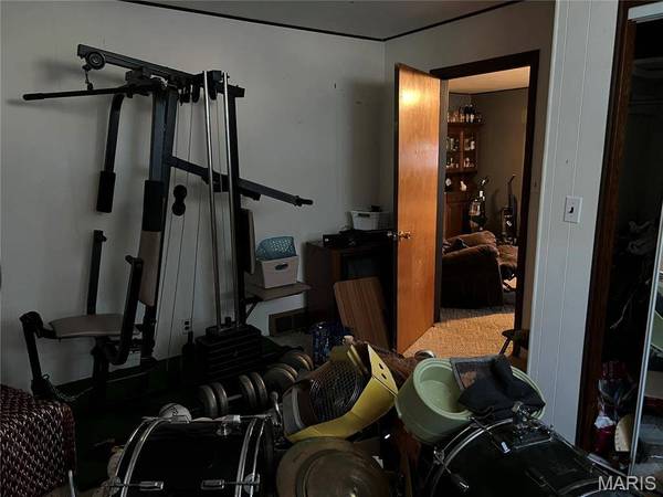 208 Henrietta ST, Gillespie, IL 62033