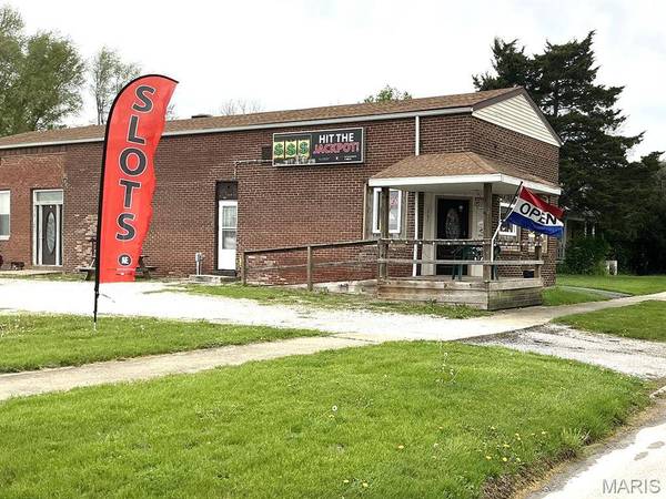 207 W Central AVE, Benld, IL 62009