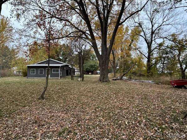 10198 S Old Route 66, Litchfield, IL 62056
