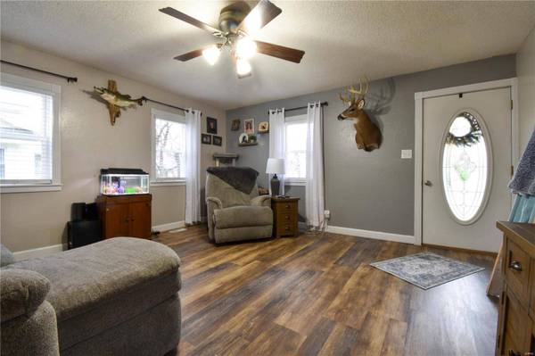 311 S Hibbard ST, Staunton, IL 62088