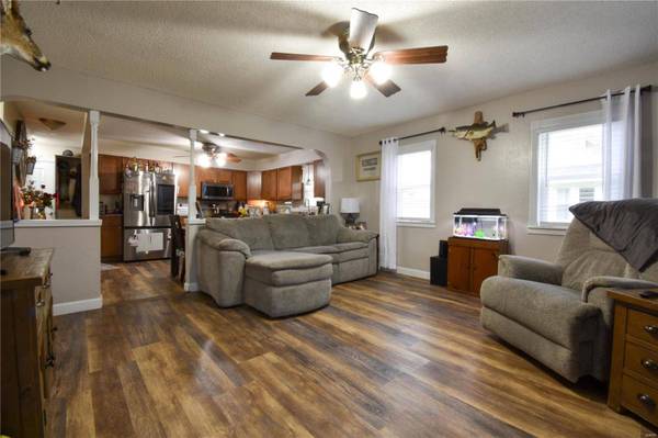 311 S Hibbard ST, Staunton, IL 62088