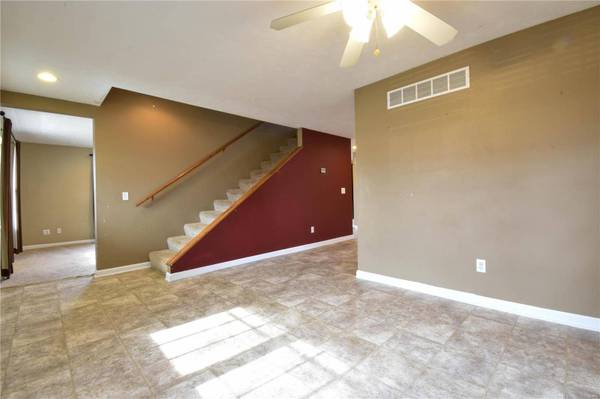 429 W Olive ST, Staunton, IL 62088