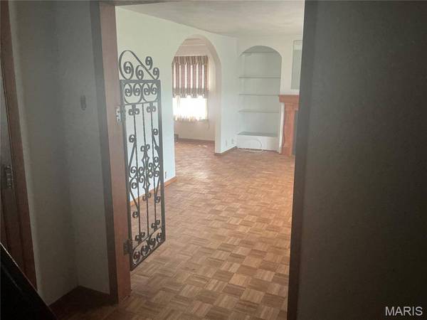 211 Edgar ST, Gillespie, IL 62033