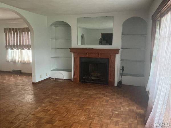 211 Edgar ST, Gillespie, IL 62033