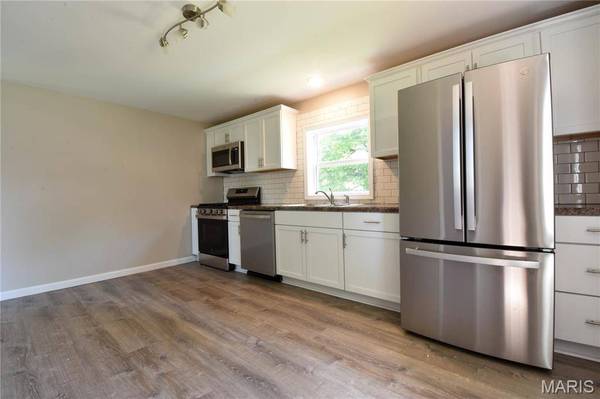 322 E 4th ST, Staunton, IL 62088