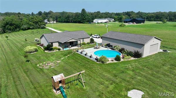 8030 Brickyard Hill Road RD, Worden, IL 62097