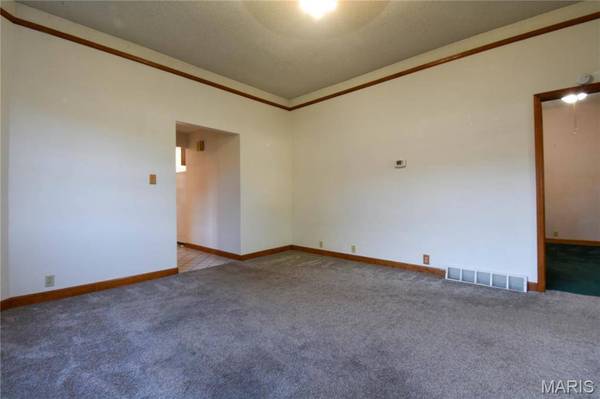 517 N Laurel ST, Staunton, IL 62088