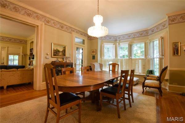 821 N Madison ST, Litchfield, IL 62056