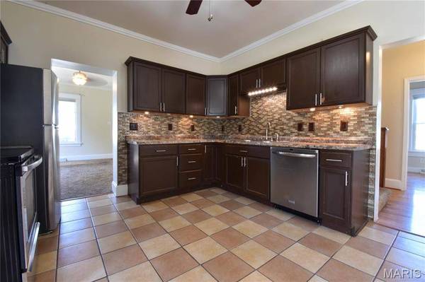 500 Benton ST, Mount Olive, IL 62069