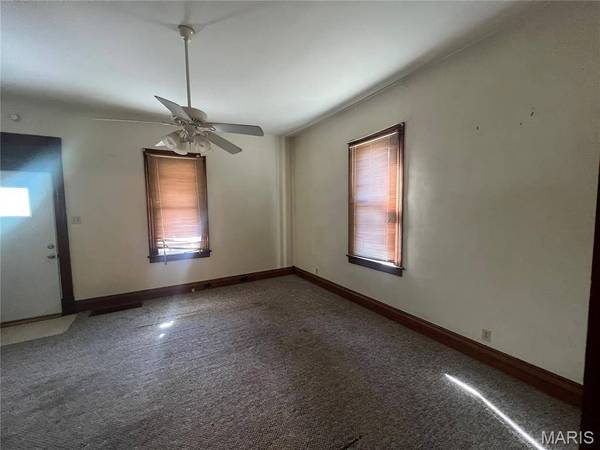 301 E 7th North ST, Mount Olive, IL 62069