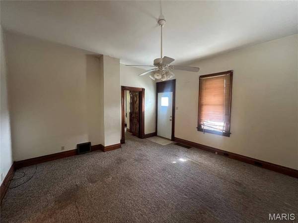 301 E 7th North ST, Mount Olive, IL 62069