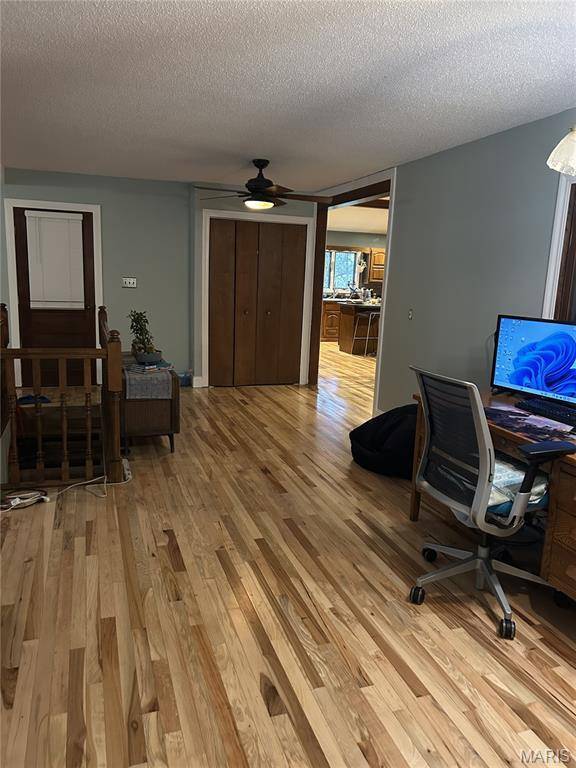 10198 S Old Route 66, Litchfield, IL 62056