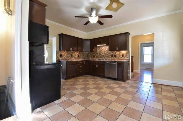 500 Benton ST, Mount Olive, IL 62069