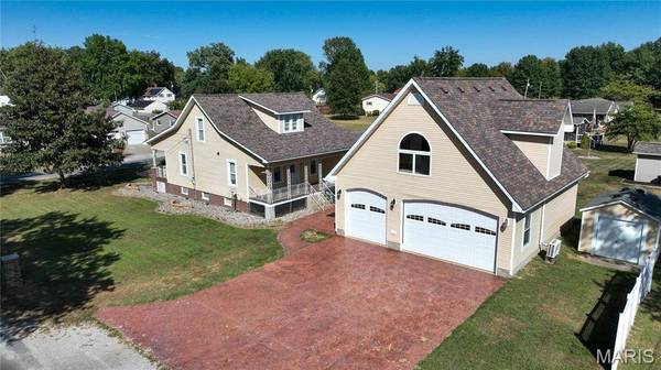 500 Benton ST, Mount Olive, IL 62069