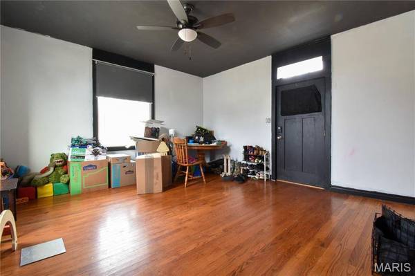 500 W 1st South ST, Mount Olive, IL 62069