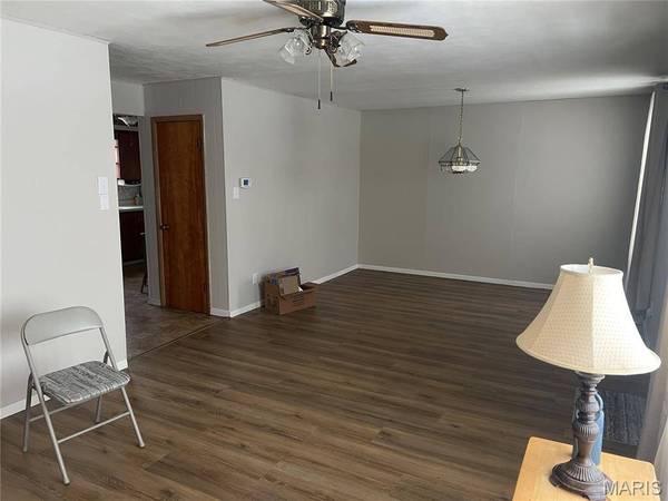 818 S Franklin ST, Litchfield, IL 62056