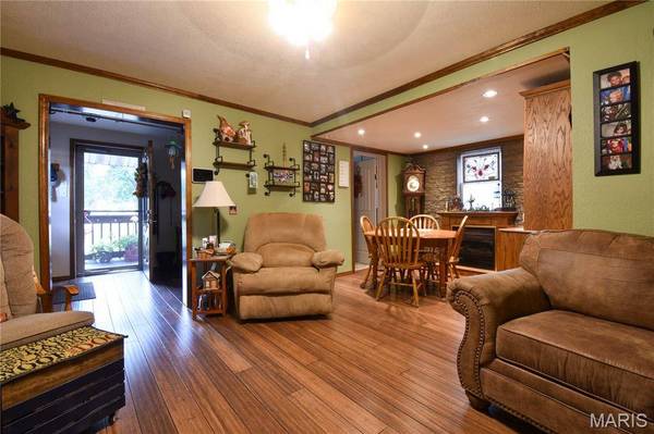 506 Garfield ST, Mount Olive, IL 62069