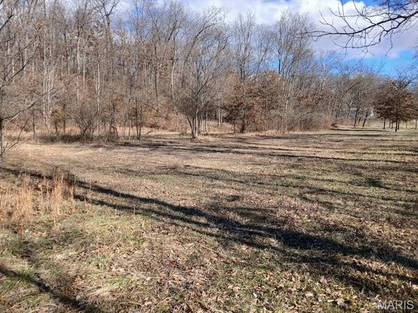 # Windy Hill RD, Staunton, IL 62088