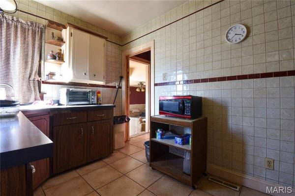 307 South ST, Gillespie, IL 62033