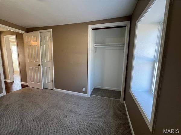 1364 12th ST, Cottage Hills, IL 62018