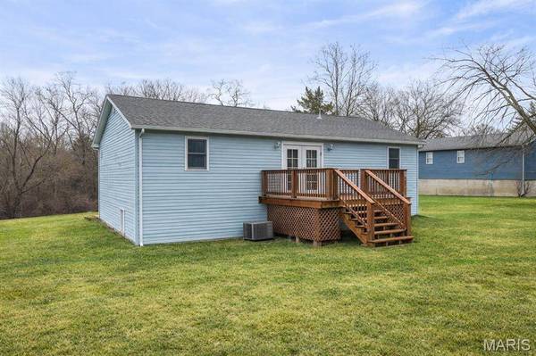 1148 Nassau DR, Edwardsville, IL 62025