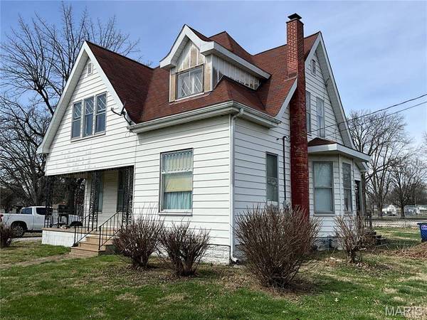 625 Montgomery ST, Staunton, IL 62088