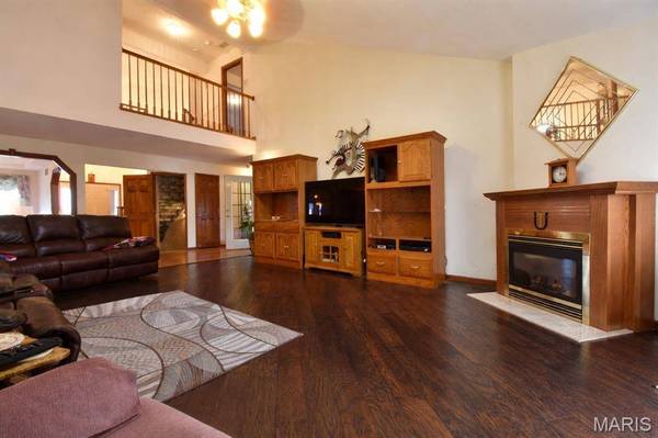 5435 N State Route 159, Edwardsville, IL 62025