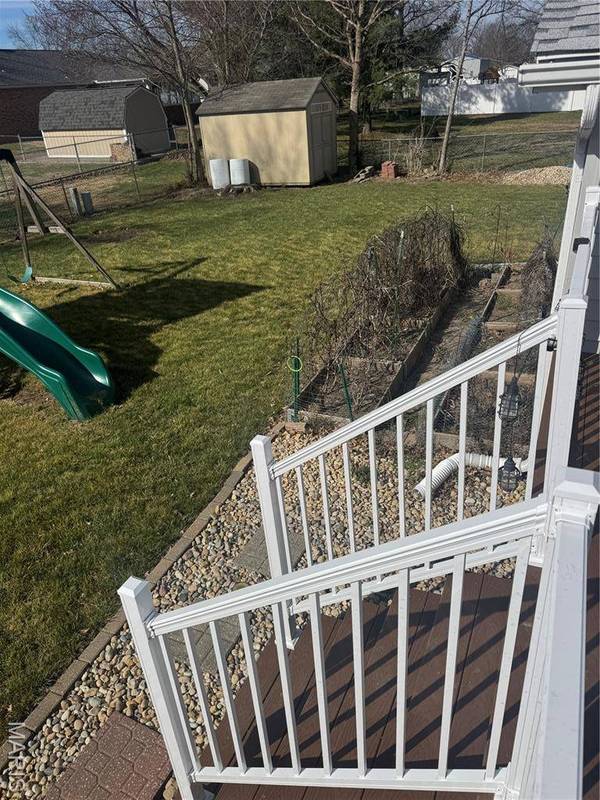 1014 E Mill ST, Staunton, IL 62088