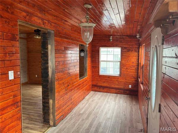 709 1st ST, Gillespie, IL 62033