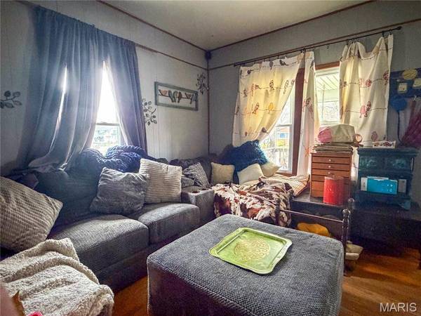 818 S State ST, Litchfield, IL 62056