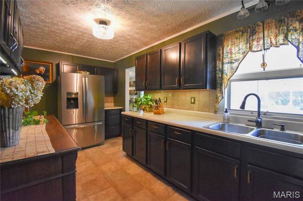 100 N Franklin ST, Bunker Hill, IL 62014