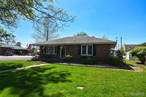 100 N Franklin ST, Bunker Hill, IL 62014