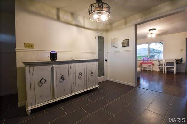 1304 Main ST, Highland, IL 62249