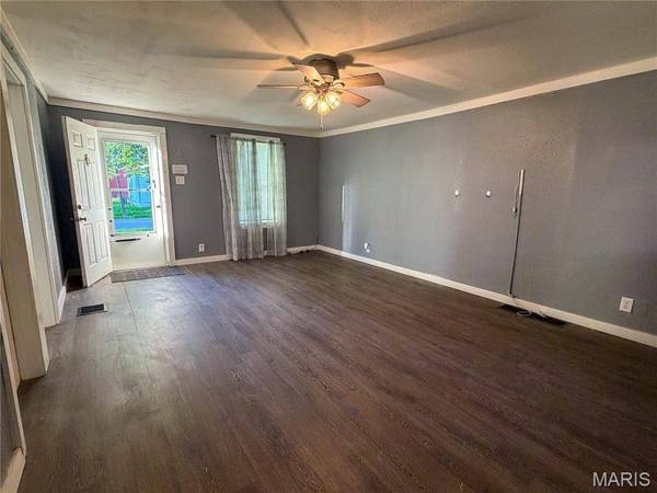 305 Mine RD, Sawyerville, IL 62085